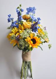 Which flowers are good for use in wedding bouquets? 12 Wedding Bouquet Sunflowers Arabia Weddings