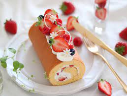 いちごのロールケーキ : イロトリドリ