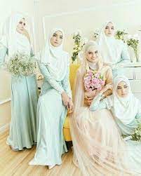 Pin Oleh Belle Memorie Di Bride Groom Pengantin Berhijab Pengantin Gaun Pengantin