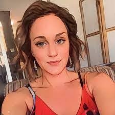 Katherine Simonds's Instagram, Twitter & Facebook