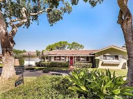 Call 954 999 5207 Ask For Sherry Let 5 County Real Estate Assist You In Buying Or Sell Your Homes And Commerci Sunrise Home Real Estate Commercial Property