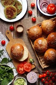 Bring mixture to a boil. My Foodie Days Hamburger Di Broccoli
