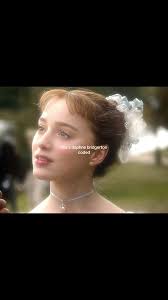 I was obsessed with her in season 1 #fyp #bridgerton #foryouu  #daphnebridgerton #wifey #viral_video #silver #coded #core #piano #lightblue