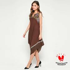 Untuk membuatnya lebih sempurna dan memiliki kesan chic, kamu. Dress Batik Kombinasi Panjang Maxi Long Dres Modern Kontemporer Linen Asimetris Gesyal Cocok Untuk Urban People Terbaru Juli 2021 Harga Murah Kualitas Terjamin Blibli