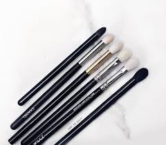 my 6 best eye shadow blending brushes