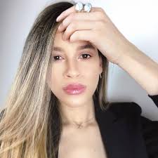 Yenifer Tineo updated their profile picture.