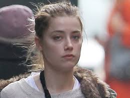 VIDEO Nahá Amber Heard: Užíva si to s dvoma chlapmi naraz!