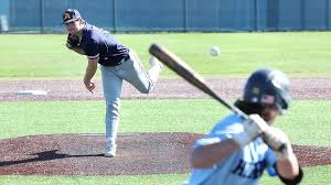 Baseball Splits Doubleheader with Anderson