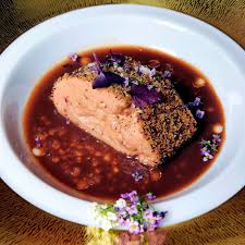 Terrine de foie gras d'oie, graisse d'oie, poivre moulu, un alsace vendanges tardives, entrée. Foie Gras D Oie Aux Coings Et Shiso Par Cyril Leclerc Bottin Gourmand