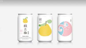 雖然中元節還沒過 但台灣啤酒已經搶先公布今年中秋節推出的限量 秋之柚啤酒 除了應景 明亮簡潔的外包裝更是吸睛 加上可愛的玉兔與柚子插畫設計 想必又能引起收藏搶購 bottle beer lemonade