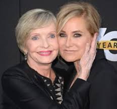 OMG! Watching Grace and Frankie and Ronnie and Daphne's Mom (Wendy Malick  and Millicent Martin) are in an episode together!