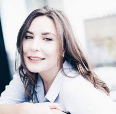 Kleo Beaute Quiaimeastuces Kleo and fazio are supported by dedicated stylists and makeup artists having been experienced in salon business for years. kleo beaute quiaimeastuces