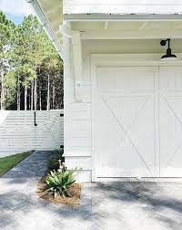 Maybe you would like to learn more about one of these? Benjamin Moore Oc 17 White Dove Exterior Paint Popular Paint Color Benjamin Moore Oc 17 White Dove Exterior Pai Exterior Paint Farmhouse Exterior Garage Doors