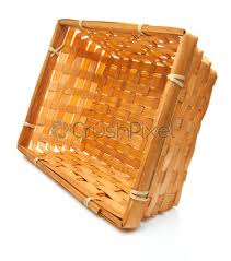 20x20 woven textured pillow $16.99 compare at. Kunsthandwerk Aus Naturprodukten Weidenkorb Handgefertigt Weben Rattanblech Umweltfreundliches Und Nachhaltiges Foto Vorratig Crushpixel