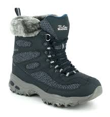 Skechers női hótaposó a LifeStyleShop.hu sportos cipőválasztékából.  Válogasson a kényelmes Skechers cipők, bokacipők egyre bővülőb… | Boots,  Army boot, Hiking boots