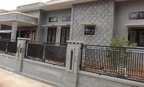 Contoh desain pagar rumah minimalis berbahan besi hollow, kayu minimalis, tembok batu alam dan pagar rumah klasik minimalis sebagai referensi apa itu pagar minimalis. 51 Model Pagar Besi Minimalis Modern Paling Gagah Dan Mewah Terbaru Calonarsitek Com