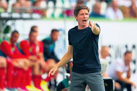 August 1974 in salzburg) ist ein ehemaliger österreichischer fußballspieler und heutiger trainer und funktionär. Unter Dem Neuen Trainer Oliver Glasner Der Vfl Wolfsburg Soll Mutig Werden Sport Tagesspiegel