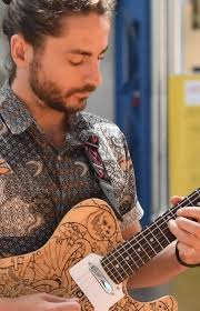 C'est avec une dégoulinante émotion que je vous dévoile RIFOUINFOUIN, à  l'aide de son clip réalisé dans Les ateliers des Capucins par mon copaing,  le talentueux Simon Rodot @rdtsimon alias UP IN THE ...