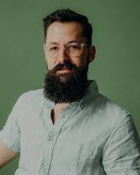 Jonathan Burg's Instagram, Twitter & Facebook