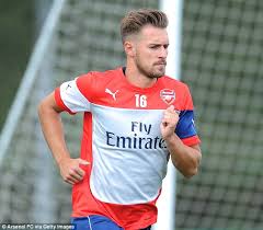 20+ beautiful men haircut for long face. Aaron Ramsey Does David Beckham Impression In Arsenal Pre Season Training Sessions Daily Mail Online