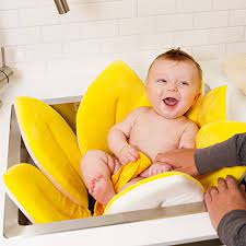 However, the blooming bath has been known to be a comfy companion for infants who are transitioning to the big bathtub as well. Blooming Bath Baby Bath Canary Yellow 2 Reviews