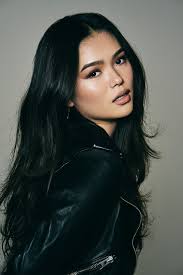 Luna and Taylor would be a great couple.