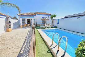 Gasto de luz y agua incluido en el precio. Villa En Conil Piscina Privada Villa Yuca Conil De La Frontera Espana Actualizado 2020 Alquileres Vacacionales En Conil De La Frontera Tripadvisor