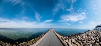 Die leitung wird damit weniger als störender fremdkörper in der landschaft wahrgenommen. Hafen Puttgarden Fehmarn Schleswig Holstein Foto Bild Landschaft Meer Strand Natur Bilder Auf Fotocommunity