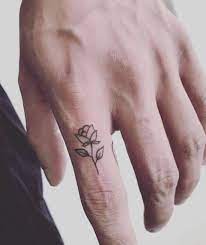 50 Kizlar Icin Havali Minimal Dovme Modelleri Dovme Modelleri Tattoos Flower Tattoo Spirit Tattoo