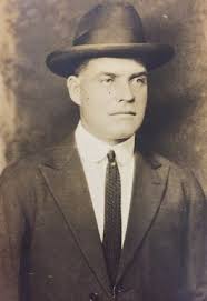 Edward Bodden's Instagram, Twitter & Facebook