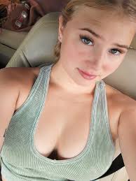 Alyssa Capps - Free pics, galleries & more at Babepedia