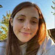 Ella Mcnulty's Instagram, Twitter & Facebook