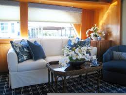 Houseboats could be a way for you to launch a downsizing effort, or it could be a great way for you to have a place to relax. Charlotte Lake Norman Yacht Decorating Ideas Boat Decor Accessories