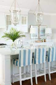 Beach style doesn't have to feel dated — you can focus on elegant textures and finishes and keep the cape cod motifs to a minimum. Pin On Beach House