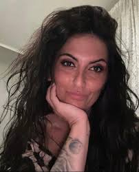 Last night the internet stopped working so i spent a few hours with my  family, they seem like good people.