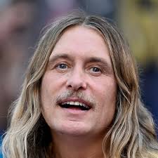 Late Late Show viewers are all saying the same thing about the suit worn by  Take That's Mark Owen