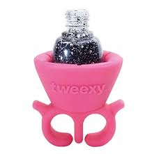 Find thoughtful gifts for teenage girls such as laser projection virtual keyboard, water bottle with storage compartment, world's best geode kit, app station alarm clock. 30 Gifts For Teenage Girls Approved By Teenage Girls In 2021 Giftlab