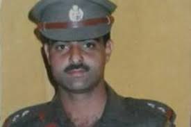 Srinagar DySP Mohammed Ayub Pandith killed outside Jamia Masjid in  Nowhatta: How the gory incident unfolded