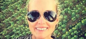 Boudou pere de laeticia hallyday. Laeticia Hallyday Son Pere Andre Boudou Fait Face A Un Coup Dur Mce Tv