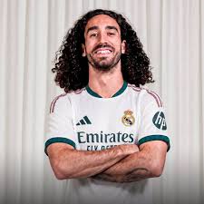 JANELA DA EUROPA A TODO VAPOR, HEIN? 👀O Real Madrid fechou com o Chelsea a  transfer&ecirc;ncia de Marc Cucurella, que ter&aacute; contrato no clube espanhol por  SEIS TEMPORADAS! Bom refor&ccedil;o pro Real? #