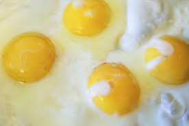 6 resep telur paling enak yang mudah dibuat. Bahaya Manfaat Telur Setengah Matang