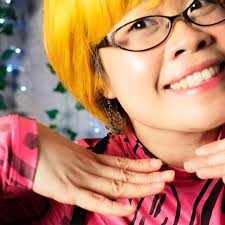 Kerry Middaugh's Instagram, Twitter & Facebook