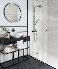 Black And White Bathroom Tiles Design Classy Minimalist Bathroom Black Hexagon Floor Tiles White Subway Tile Round Metal Fram White Bathroom Tiles Bathroom Tile Designs Bathroom Interior Design