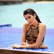 Valentina vignali ha infatti mostrato i messaggi ricevuti su instagram da parte di stefano: World S Sexiest Basketball Player Valentina Vignali Wows Fans With Holiday Photos From Maldives