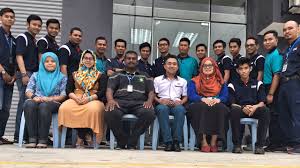 The couple had six children. Gd Express Sdn Bhd On Twitter Gdex New Branch Team Bandar Tun Hussein Onn No 10 Jalan Kpb 16 Kawasan Perindustrian Kpb 16 Kampung Baru Balakong 43300 Seri Kembangan Https T Co Kmi2ubmyam
