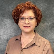 Lisa Bunge's Instagram, Twitter & Facebook