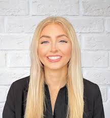 Monique Wood's Instagram, Twitter & Facebook