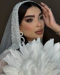 میکاپ عربی💕 •سبک مژه گذاری دونه‌ی •تکنیک امبر لب #میکاپ #شینیون #عربی  #میکاپ_عربی #مژه #ولنتاین #عروسی