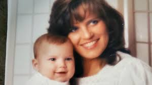 Austin Riley remembers mom's sacrifices ahead of Mother's Day