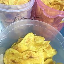 Kerepek pisang biasanya hirisan pisang kering yang rangup (buah tumbuhan herba genus musa dari jenis pisang pencuci mulut yang lembut). Resepi Kerepek Pisang Rangup